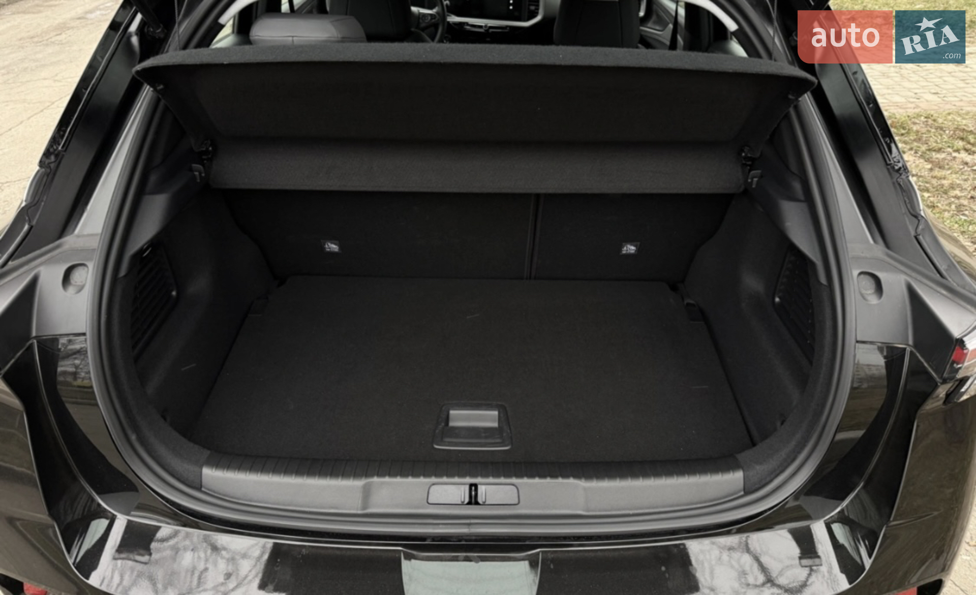 Opel Mokka-e 2021 VIN VXKUKZKXZMW107044 фото оголошення 5 з 8
