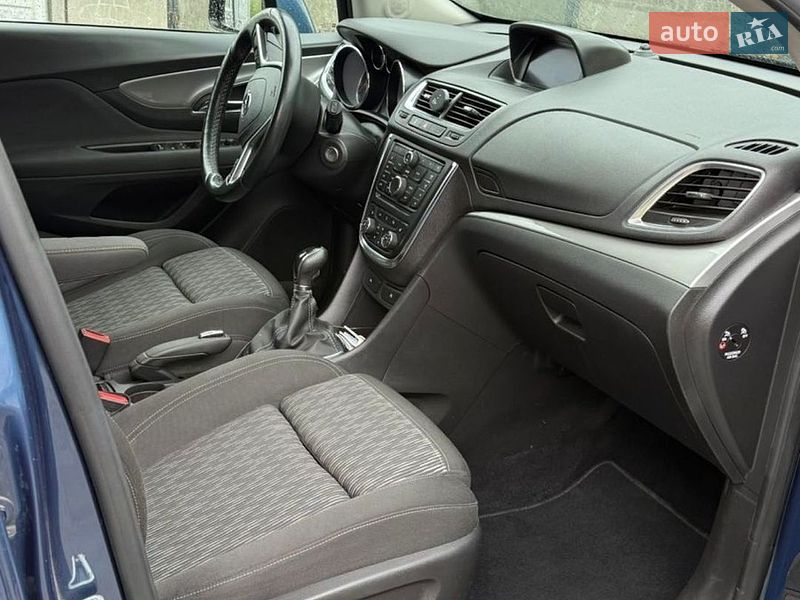 Внедорожник / Кроссовер Opel Mokka 2015 в Стрые