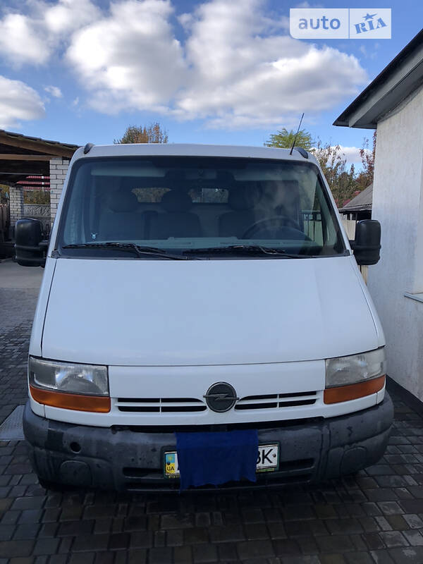 Универсал Opel Movano