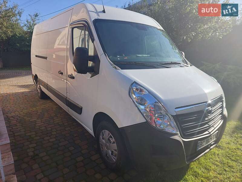 Вантажний фургон Opel Movano