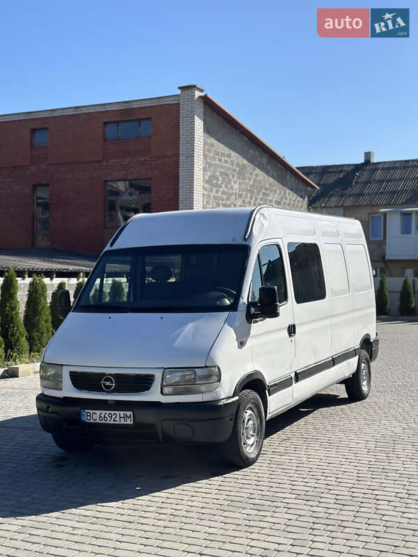 Легкові Opel Movano