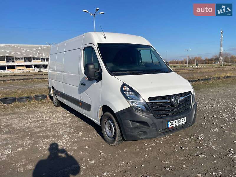Грузовой фургон Opel Movano