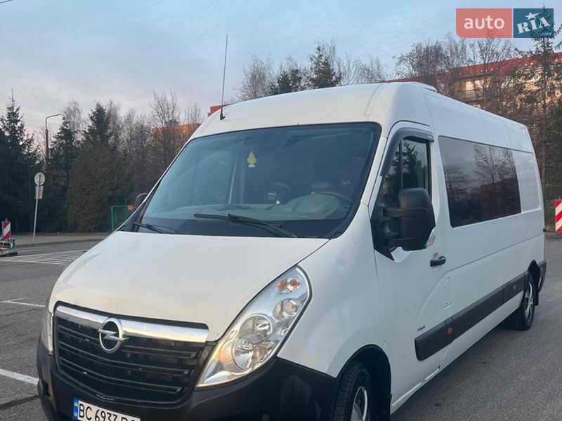 Микровэн Opel Movano