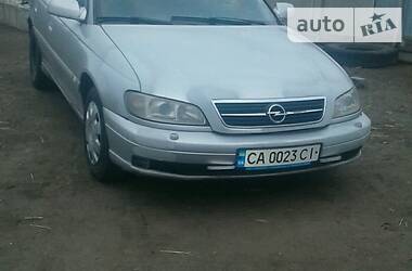 Opel Omega  1995