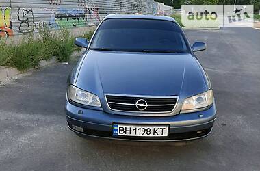 Opel Omega  2000