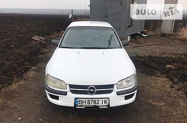 Opel Omega  1995