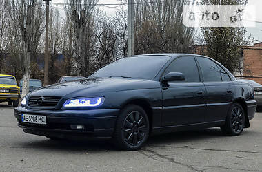 Opel Omega B 2000