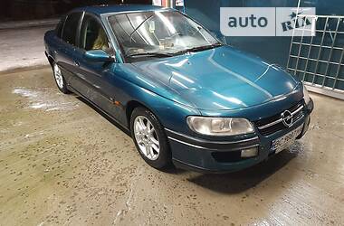 Opel Omega  1998