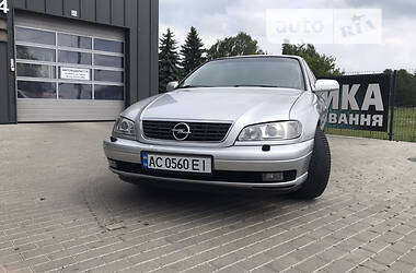 Opel Omega  2002