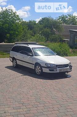 Opel Omega  1996