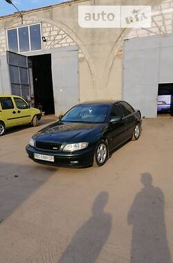 Opel Omega  2000