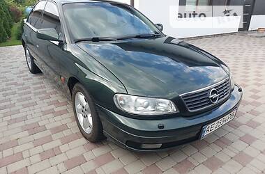 Opel Omega  2002