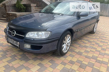 Opel Omega  1995