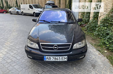 Opel Omega  2001