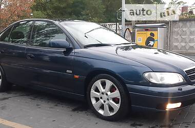 Opel Omega  2000