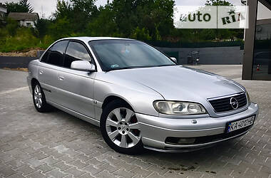 Opel Omega  2002