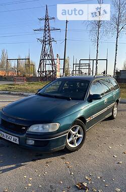 Opel Omega  1995