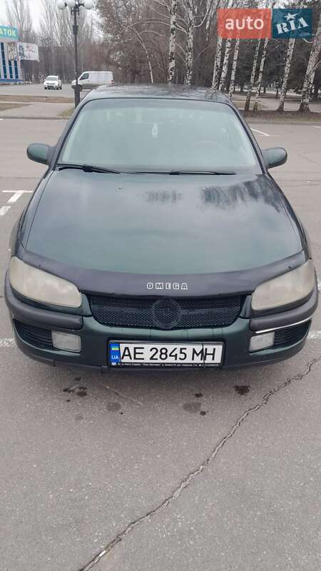 Легкові Opel Omega