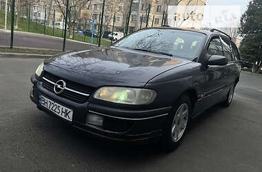 Opel Omega  1996