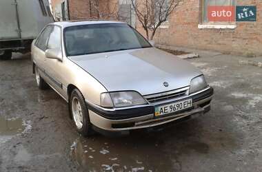 Opel Omega  1992