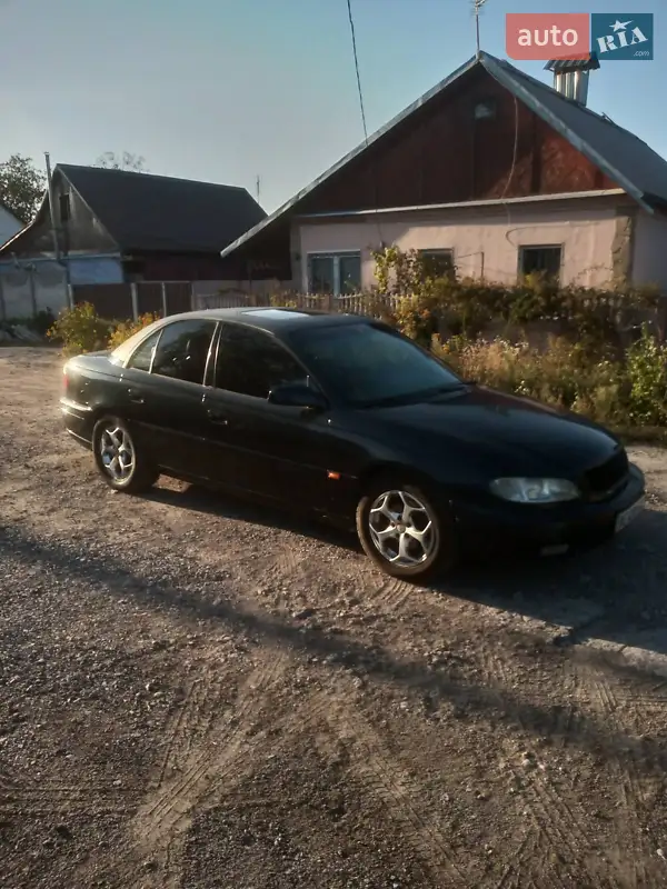 Opel Omega 2000