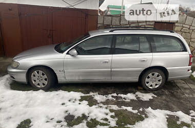 Opel Omega  2001