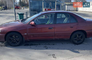 Opel Omega  2002