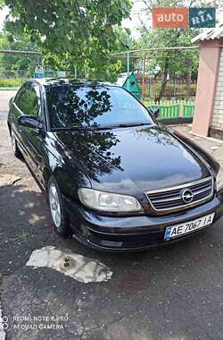Opel Omega  2003