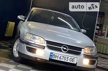 Opel Omega  1998