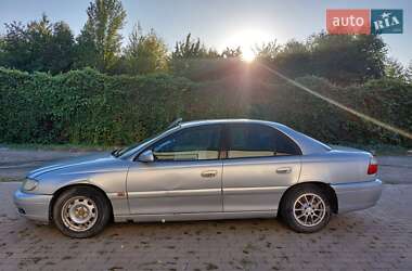 Opel Omega 2000