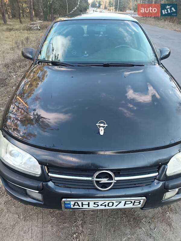 Opel Omega 1998 року в Рівному