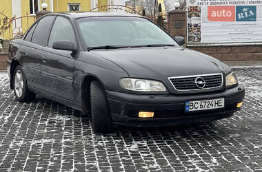 Opel Omega  2001