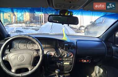 Opel Omega  1995