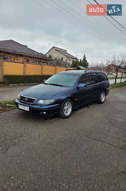 Opel Omega  2001