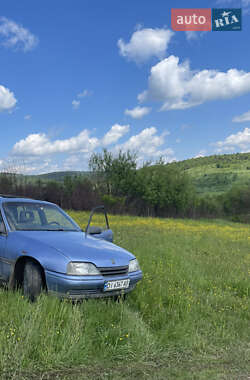 Opel Omega  1986