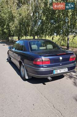 Opel Omega  1998