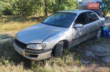 Opel Omega  1996