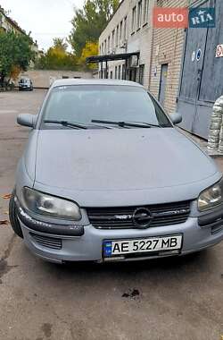 Opel Omega  1996