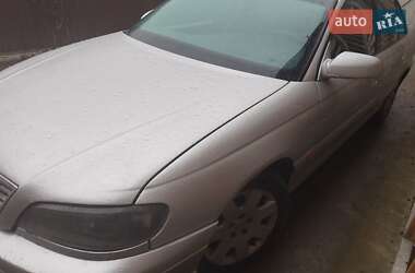 Opel Omega 2000