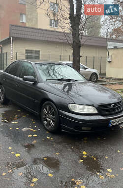 Opel Omega  2002
