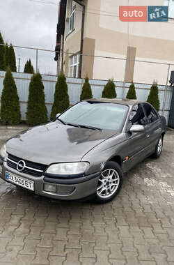 Opel Omega  1995