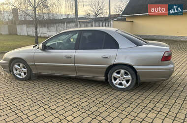 Opel Omega  2002