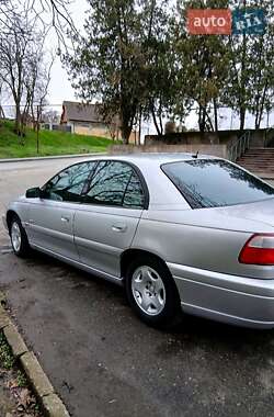 Opel Omega 2000