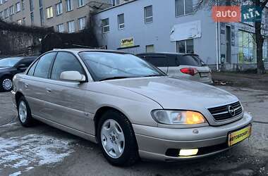 Opel Omega  2001