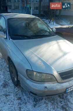 Opel Omega 2000