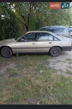 Opel Omega  1988