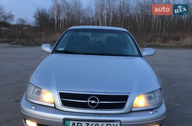 Opel Omega  2001