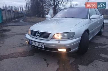 Opel Omega  2002