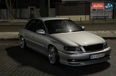Opel Omega  2002