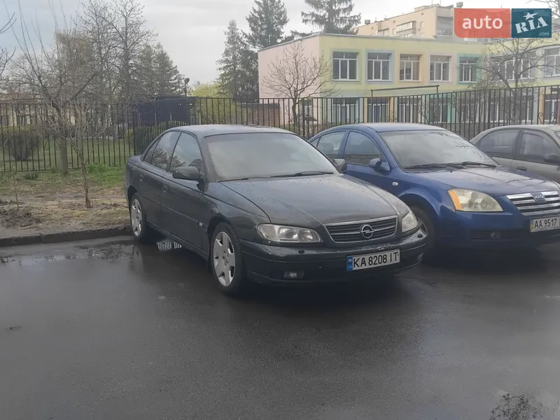 Opel Omega 2002